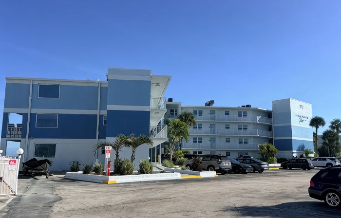 Beach Front Condo - Melbourne/Satellite Beach Cocoa Beach 2 Bd/ 2 Bath, Pool