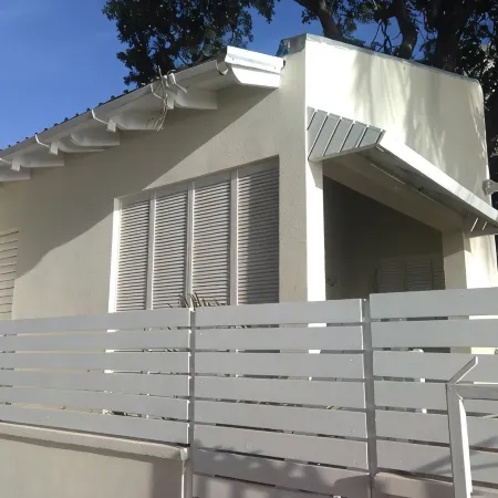 DolphinBay beachfront bungalow directly on the platinum WestCoast, 2Beds, 2Baths