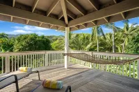 STEPS FROM STUNNING MOLOAA BAY - Jacuzzi