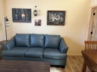 Mountain Peaks Inn, SILVER PEAK SUITE, Downtown Hill City - Hytter