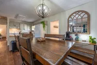 Stroll to Park, Shops, Restaurants in Downtown WJ! - Wifi