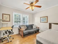 Family-Friendly 3/2 Home Near Prisma, Fenced Yard Hotels in Dunean