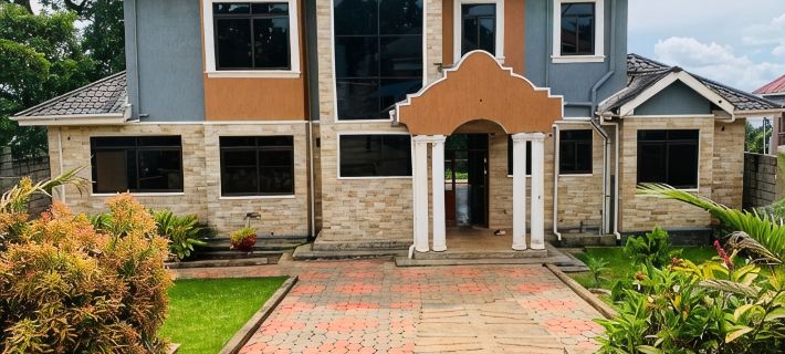 Residence Six Sigma Hotels in Entebbe