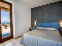 La Suite del Faro Hotele w: Scalea