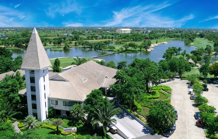 The Royal Gems Golf Resort