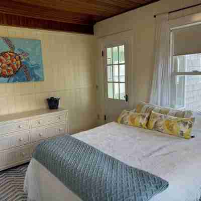 A vacation steps from the beaches of Lewis Bay Rooms