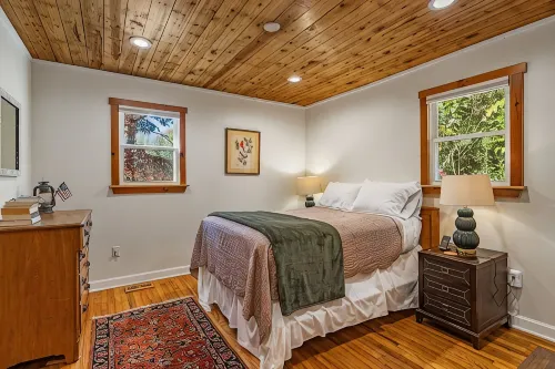 Farmhouse in private setting close to town - Wifi
