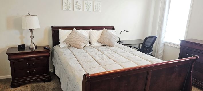 Spacious Townhome close to ECU and Hospital. Full of all the amenities you need. Ξενοδοχεία στην πόλη Pitt County