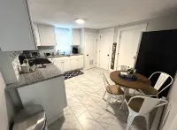 Light and airy First floor 3-bedroom apartment by Hampton Beach - Bungalows