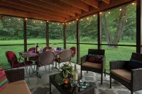 Brisbane House: Restored Historic Stone House in the Country - Homestays