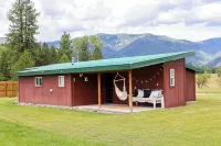 Guest House on a Homestead - Chalets