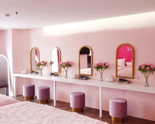 Yellow Bee Tangerang Hotels near Benteng Stadium