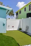 3 Min Walk to the Beach!!!!! Fenced in Back Yard. - 2-Sterne