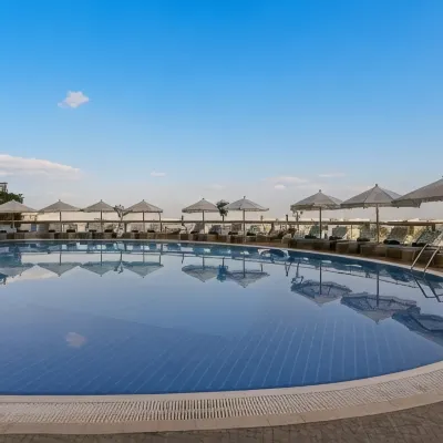 Novotel Abu Dhabi Gate Hoteles cerca de Complejo de Ministerios