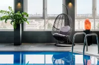 PLAZA Premium Darmstadt - Pools