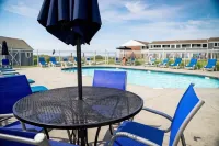 Edgewater Beach Resort - Pools