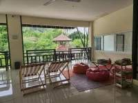 Skypearl Guesthouse & Café - Vandrerhjem