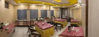 Hotel Shri Gourav - Bãi đậu xe