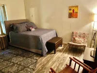 Southern Comfort Cabin-fire pit/kayaks/pet friendl - Chalets