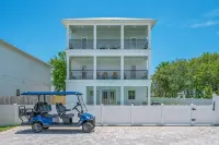 Reefwood - Sleeps 21 - 2 Blocks to the Beach! - สระว่ายน้ำส่วนตัว