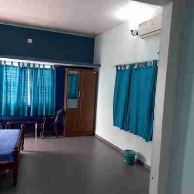 Sun n Tan Beach Home Stay Rooms