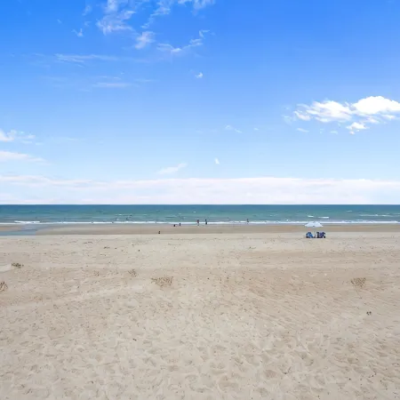Crystal Coast Paradise: Oceanfront Home with Stunning Views, East, Emerald Isle!