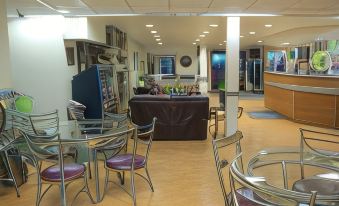 Microtel Inn & Suites by Wyndham Eagle River/Anchorage Are
