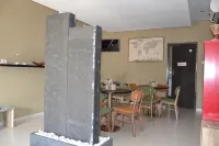 La Signature Guest House - Breakfast