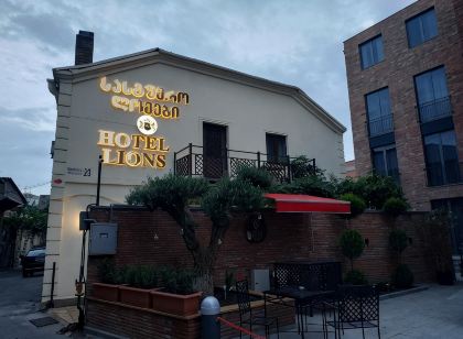 Hotel Lions