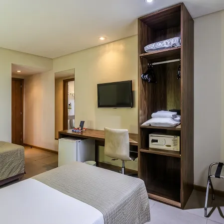 Ibis Styles Belem Hangar