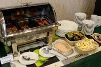 Ukraina Hotel - 조식 운영