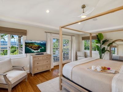 Legendary Estate 50 Steps to Maui’s Best Beach! New! 5 Bedroom, Pool With Slide!