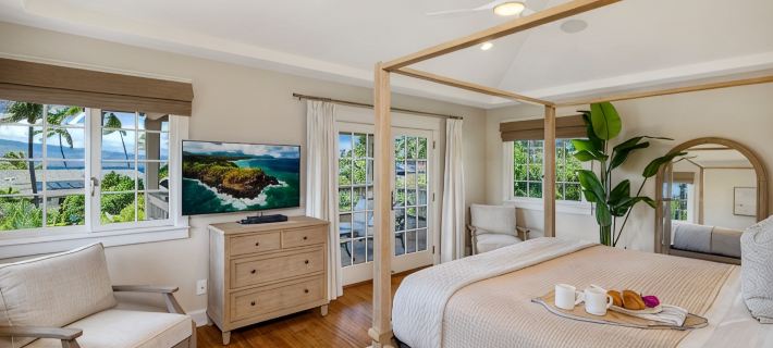 Legendary Estate 50 Steps to Maui’s Best Beach! New! 5 Bedroom, Pool With Slide! Hotels in Kapalua
