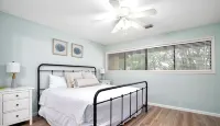 Idyllic Lake Views, Golf Cart Included, Beach Close by! - Villas
