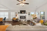 Pet friendly home featuring a sample of local flavors near The Rose District! - Boutique