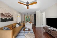 Walk to Downtown - Dual Primary Suites, Dog Friendly, Great Location - 4-Star