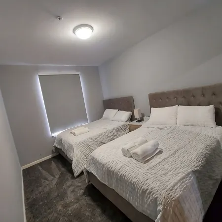 Spacious 3 bdrm, 8 beds, 2 baths w/ full kitchen