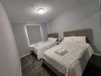 Spacious 3 bdrm, 8 beds, 2 baths w/ full kitchen - Wi-Fi