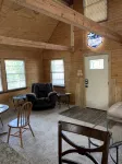 The Cedar Shack near Lake Conroe - Homestays