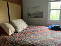Central and Shady 1-bedroom house in Yellow Springs with WiFi and AC