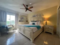 Oceanview Luxury Condo – Beach, Pool, Gym & Yacht Club - Beach