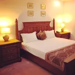 Skylink Suites Bed & Breakfast - Bed and Breakfasts