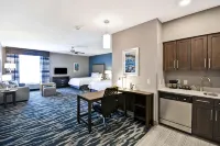 Homewood Suites by Hilton Conroe - parking