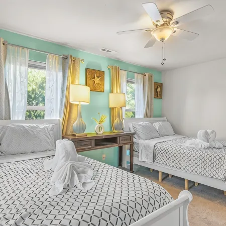 Charming Beachside Retreat - Turtle