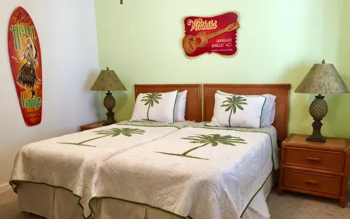 Luxury accommodations, discounted golf and beautiful sunsets year round. - Villas