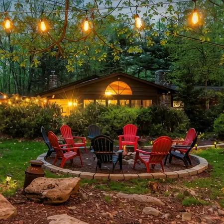 Ranch on Greenwood: Hot tub , fire pits, kayaks, Rafts, Bikes