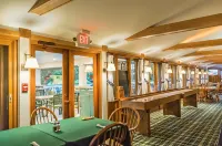 Leland Lodge - parking