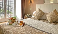 Hotel Leonor de Aquitania - С видом на горы