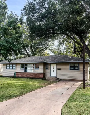 The Live Oak - Cozy 4/2 Near ACU - 4-Star