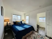Cabin No. 5 @ The Old Swiss Village - Lake View! - Hytter